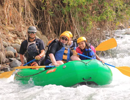 Rafting Rivers Edge Costa Rica