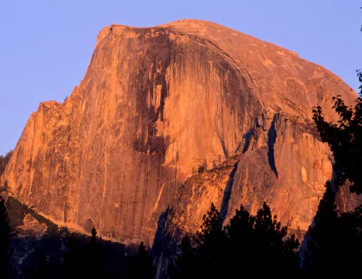 Large mountain illuminated by the sunet